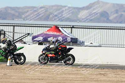 media/Jan-17-2026-CVMA (Sat) [[ab348a895b]]/Race 4-Formula Middleweight/